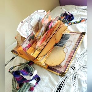 🙏 HAND CRAFTED Junk journal altered book. Floral hearts